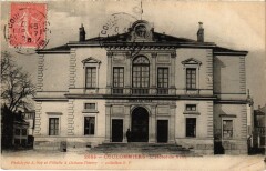 Coulommiers Hotel de Ville à Coulommiers