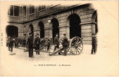 Paris 3e Ecole Centrale La Manoeuvre à Paris 3e
