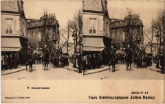 Paris Vue Stereo Dragons lanciers
