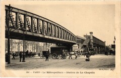 Carte postale ancienne Le Métropolitain - Station de la Chapelle
                                                                     à Paris 10e
                                