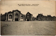 Militaire - La Fere - Cour du Quartier