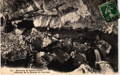 Interieur de la Source du Verneau France -
													39 Jura
												