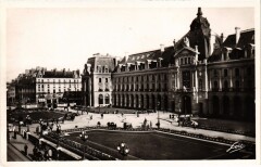 Rennes Palais du Commerce et Jardins France à Rennes