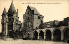 Vitre Le Chateau, cour interieure France