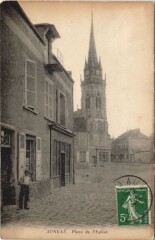 Auneau Place de l'Eglise