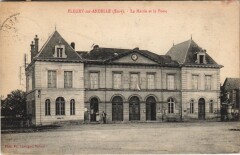 Fleury-sur-Andelle - La Mairie et la Poste à Fleury-sur-Andelle