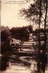 Montigny-sur-Loing Le Grand Logis vu de la Vanne Rouge à Montigny-sur-Loing