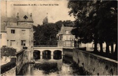 Coulommiers Le Pont de la Ville à Coulommiers