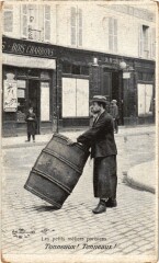 Carte postale ancienne Tonneaux ! Tonneaux !
                                