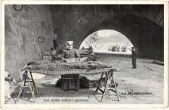 Carte postale ancienne Paris Petits Metiers La Matelassiere
                                                                     à Paris
                                