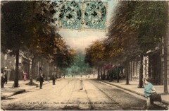 Carte postale ancienne Paris 19e Rue Secretan Porte des Buttes-Chaumont
                                                                     à Paris 19e
                                