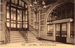 Lycée Buffon - Entrée du Grand Lycée à Paris 15e
