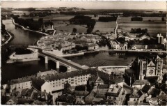 Montereau Le Confluent de l'Yonne et de la Seine - L'Eglise
