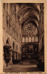 Brie-Comte-Robert Interieur de l'Eglise à Brie-Comte-Robert