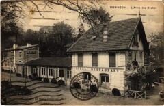 Robinson Arbre des Roches
