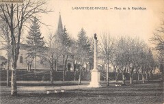 Labarthe De Riviere Place De La Republique -
													31 Haute Garonne
												