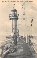 Dunkerque Jetee Phare Et Mat De Signaux -
																					59430 Dunkerque
																			