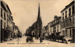 Nemours Rue de Paris et l'Hotel de l'Ecu France à Nemours
