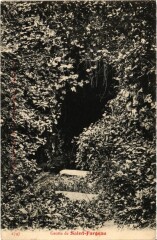 St.Fargeau-Ponthierry Grotte de St.Fargeau France