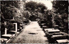 Asnieres Cimetiere des Chiens -
													92 Hauts de Seine
												