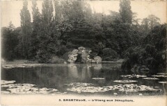 Bagatelle - L'Etang aux Nénuphars. à Paris 16e