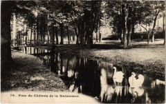 Chateau de la Malmaison La cour d'honneur -
													92 Hauts de Seine
												