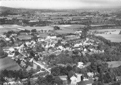 Eysus Vue Generale Aerienne Vers La Plaine à Eysus