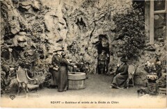 Royat Exterieur et entree de la Grotte du Chien France à Royat