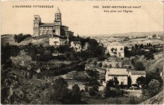 Saint-Nectaire Vue prise sur l'Eglise France à Saint-Nectaire