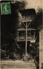 Carte postale ancienne Robinson Le Gros Chataignier
                                                                     au Plessis-Robinson
                                