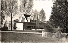 Rueil Chapelle et les Classes vues du Parc -
													92 Hauts de Seine
												