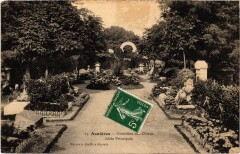 Asnieres Cimetiere des Chiens Allee principale -
													92 Hauts de Seine
												