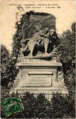 Carte postale ancienne Asnieres Cimetiere des Chiens Barry Chien sauveteur
                                
