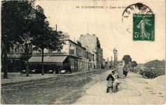 Courbevoie Quai de Seine à Courbevoie