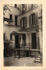 Neuilly Petit College Facade -
													92 Hauts de Seine
												