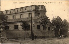 Vanves Rue Julien et Entree du Lycee Michelet -
																					92170 Vanves
																			