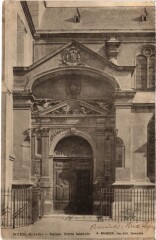 Rueil-Malmaison Eglise - Porte Laterale à Rueil-Malmaison