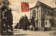 Carte postale ancienne La Nouvelle Eglise et le Boulevard National
                                                                     à Clichy
                                