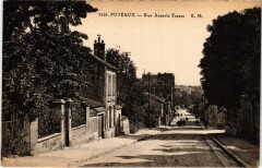 Puteaux Rue Anatole France -
																					92800 Puteaux
																			