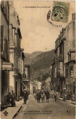 Mont-Dore La Rue de Rigny prise de l'Etablissement France à Mont-Dore