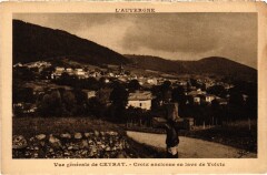 Vue générale - Croix ancienne en lave de Volvic à Ceyrat