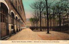 Issy-les-Moulineaux Ecole Saint-Nicolas - Batiment des Classes -
																					92130 Issy-les-Moulineaux
																			