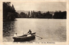 Enghien Le Lac Au loin