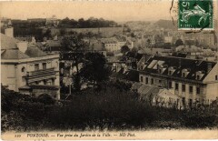Pontoise vue prise du Jardin de la Ville à Pontoise