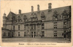 Ecouen Chateau de la Legion d'Honneur