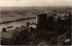 Roche Guyon Le vieux Donjon et la Vallee de la Seine