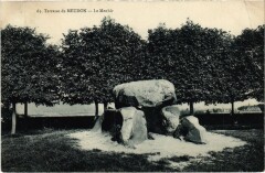 Meudon Terrasse de Meudon - Le Menhir à Meudon