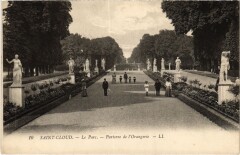 Saint-Cloud Le Parc - Parterre de l'Orangerie à Saint-Cloud