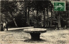 L'Isle Adam Table de Cassan à L'Isle-Adam