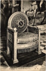 Rueil-Malmaison Chateau de la Malmaison - Trone de Napoleon à Rueil-Malmaison